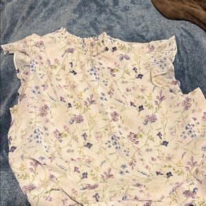 Express Floral Ruffle Sleeve Top - Cream and Purple